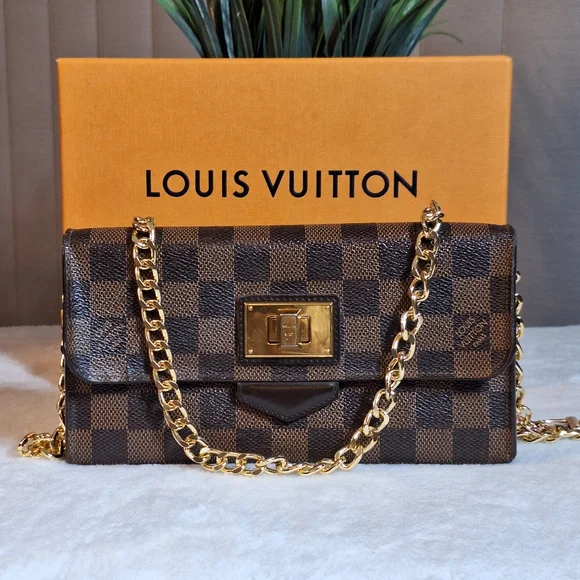 LV Besace Clutch Rosebery - Picture 16 of 16